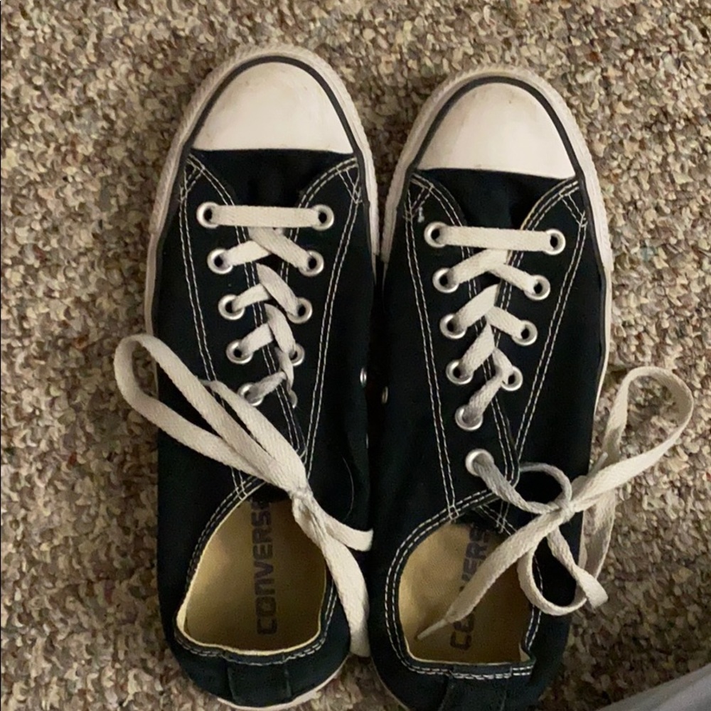 black low top converse